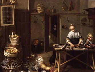 Una mujer preparando pescado en su cocina
